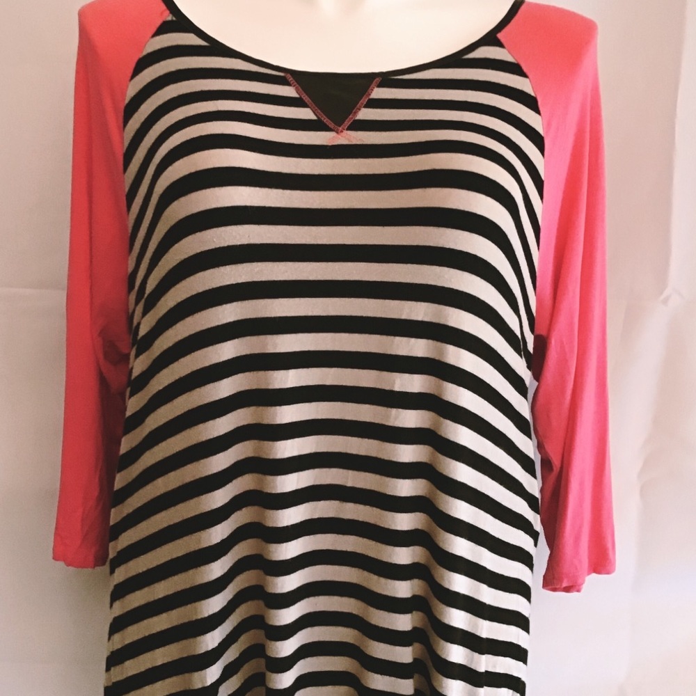 Yuni Los Angeles 2X Striped Tee Pink Sleeves